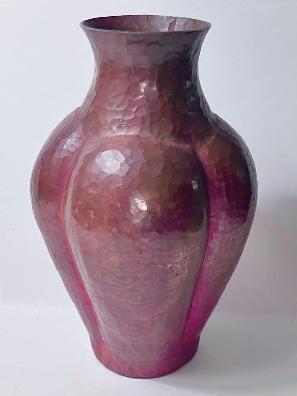 Vintage HAMMERED COPPER Lobed Vase / ARTS & CRAFTS / 7.25 Inches / GREAT PATINA